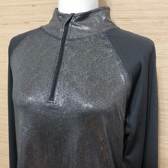 Women's Metallic Silver Gray Long Sleeve Quarter Zip Lightweight Sport Large Top - Picture 2 of 8